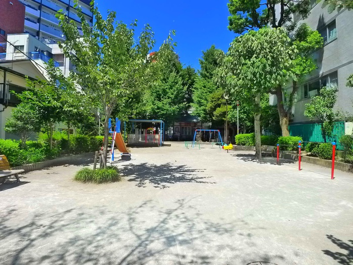公園　物件（公園）まで100m