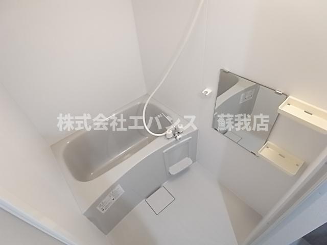 バス・シャワールーム　ゆったり過ごせるお風呂です