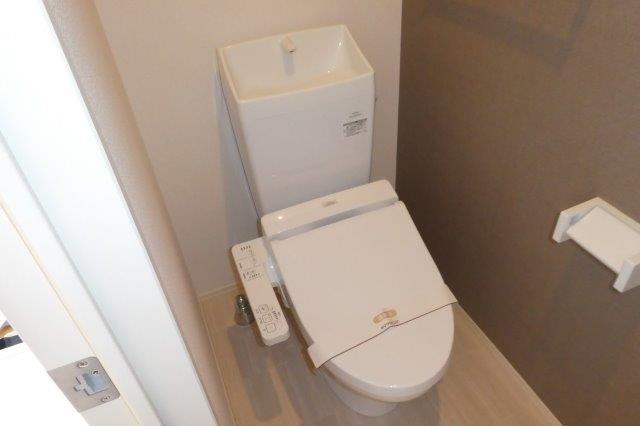 トイレ　ウォシュレット
