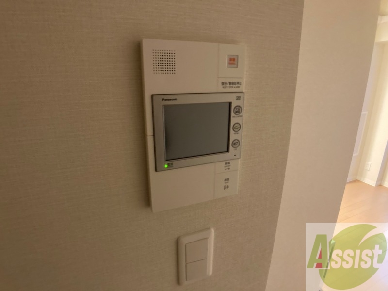 セキュリティ　ＴＶモニター付インターホンです。来客者の顔が見えるので安心！