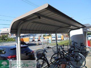 その他　屋根付き駐輪場