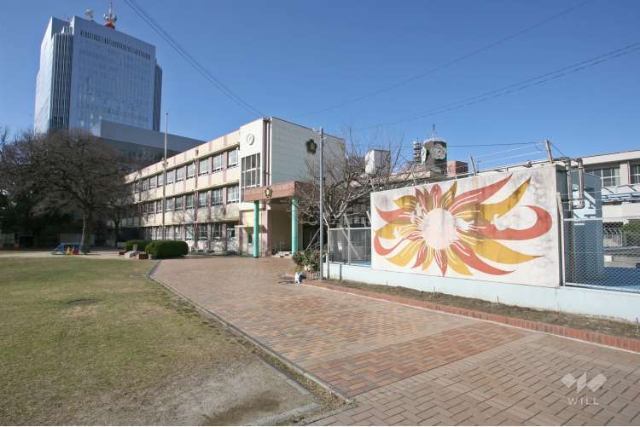 小学校　名古屋市立東桜小学校（小学校）まで904m