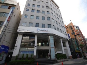その他　グラムール美容専門学校（その他）まで2024m