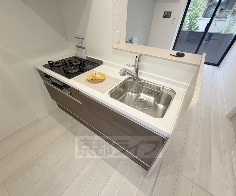 ＪＲ東海道本線 草津駅 徒歩11分 3階建 築1年のキッチン写真