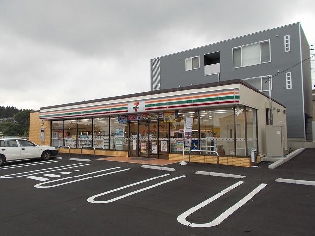 コンビニ　セブンイレブン　鷹岡本町店（コンビニ）まで1400m