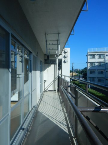 バルコニー　リビングに面しているバルコニーです