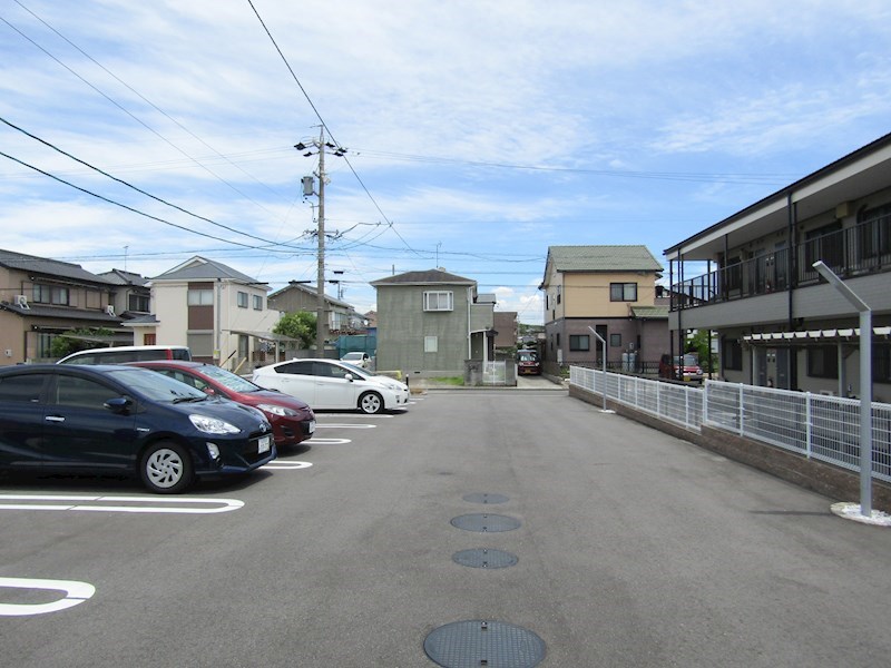 駐車場　駐車場