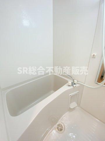 バス・シャワールーム　浴室とっても綺麗で気持ち良いです♪