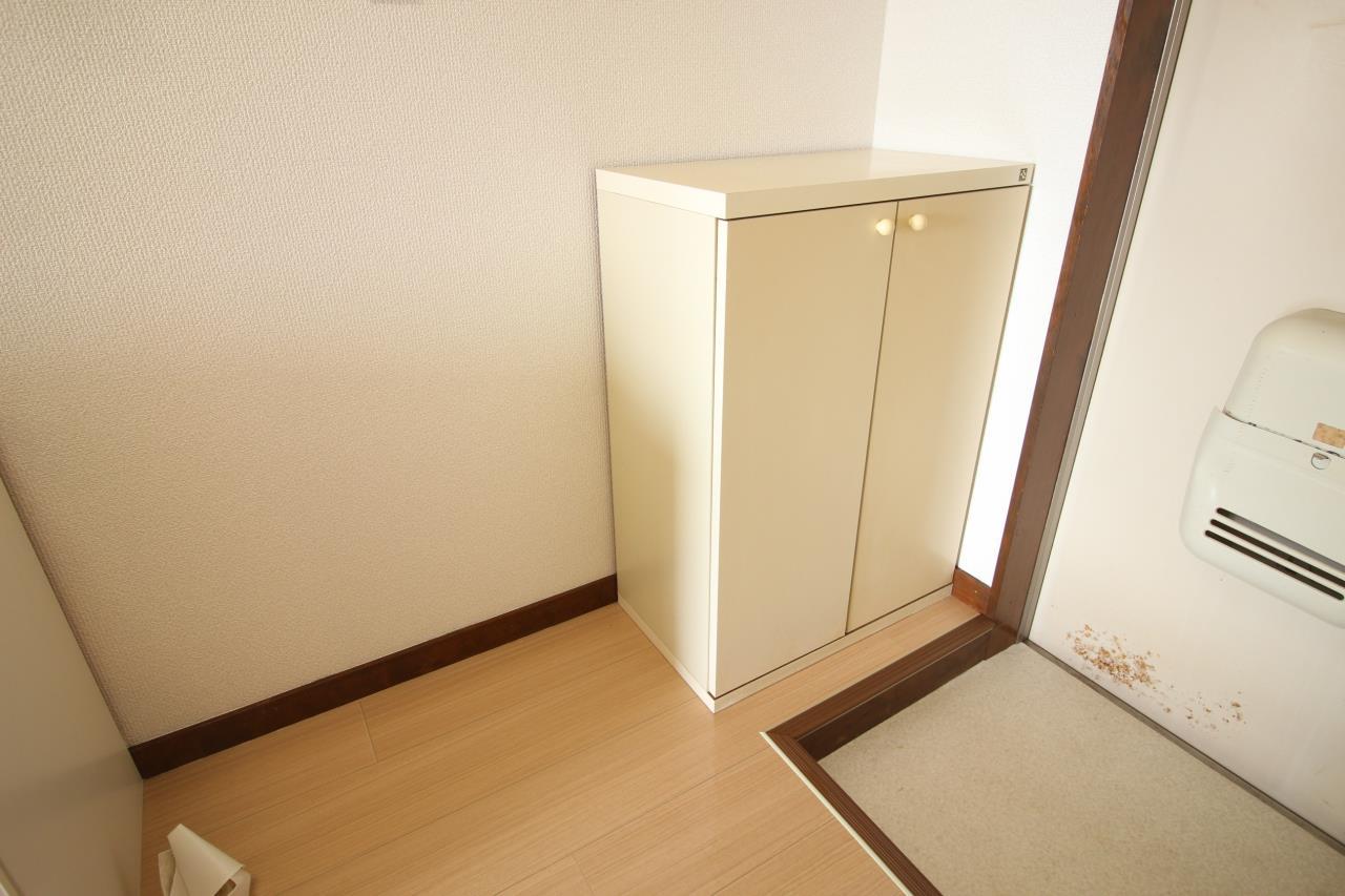 玄関　シューズボックスもあります