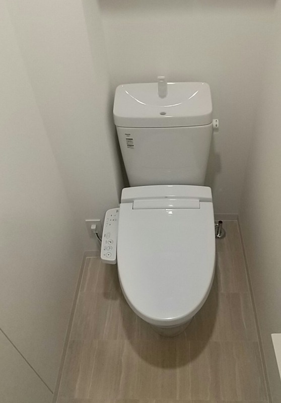 トイレ　同仕様写真含む