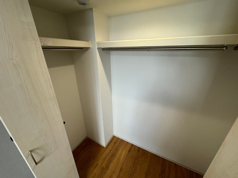 収納　収納もバッチリあるのでお部屋が片付きますよ！
