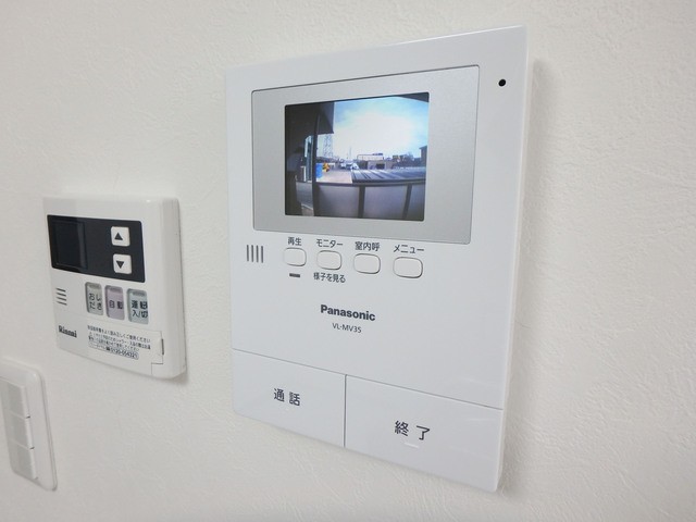 セキュリティ　※同建物の別のお部屋の写真です。