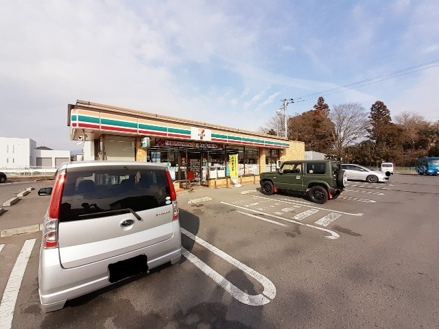 コンビニ　セブンイレブン伊勢崎波志江東店（コンビニ）まで1000m