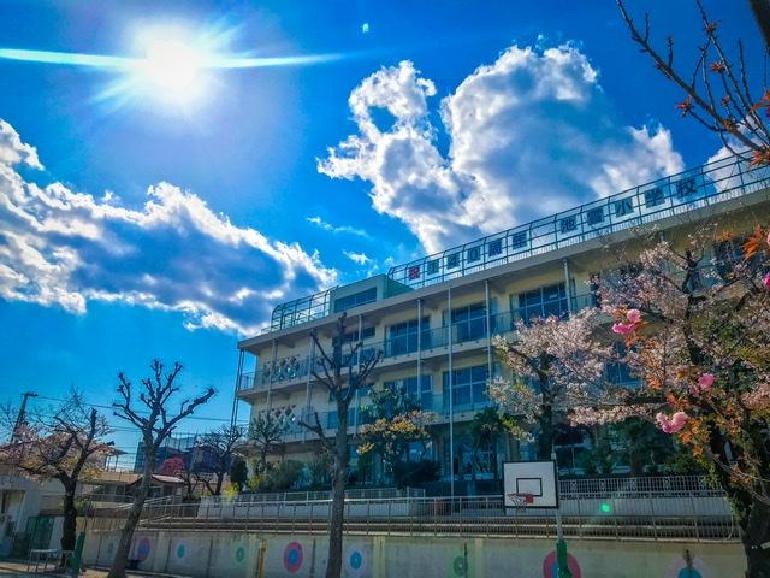 小学校　大田区立池雪小学校（小学校）まで252m