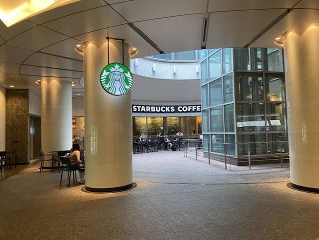飲食店　スターバックスコーヒー山王パークタワー店（飲食店）まで359m