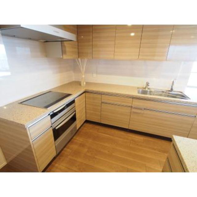 キッチン　※写真は同タイプ住戸です。