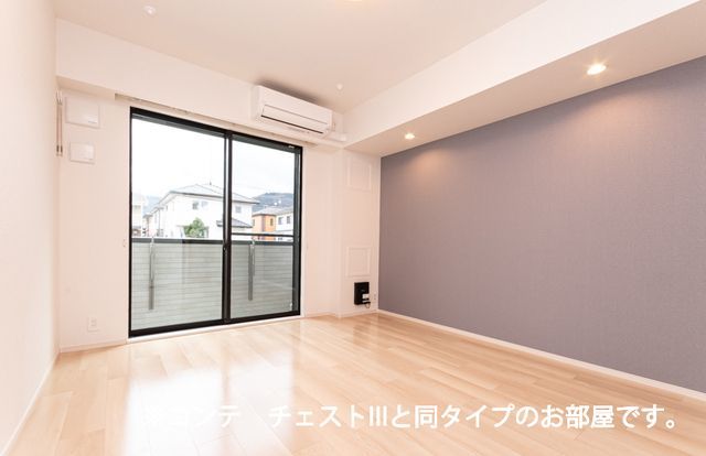 居室・リビング　同施工参考写真になります。