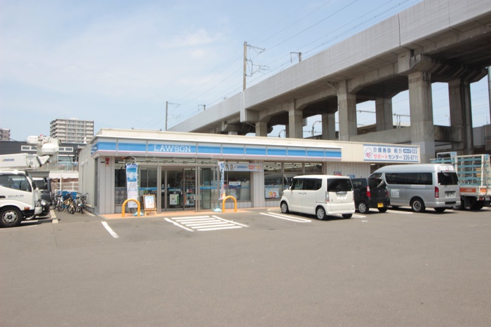 コンビニ　ローソン仙台太子堂店（コンビニ）まで300m
