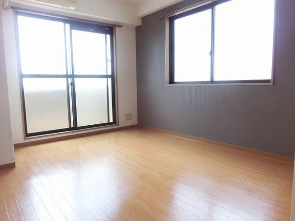 その他部屋・スペース　明るい洋室！