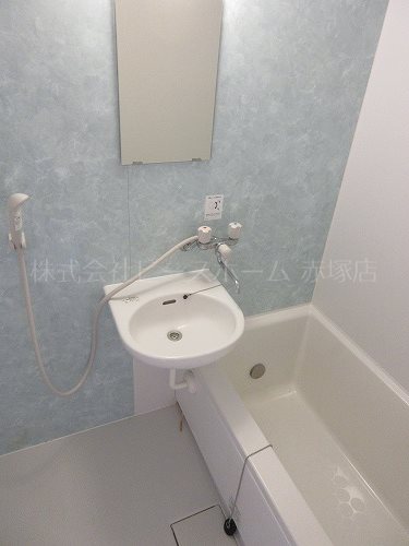 バス・シャワールーム　※別号室参考写真
