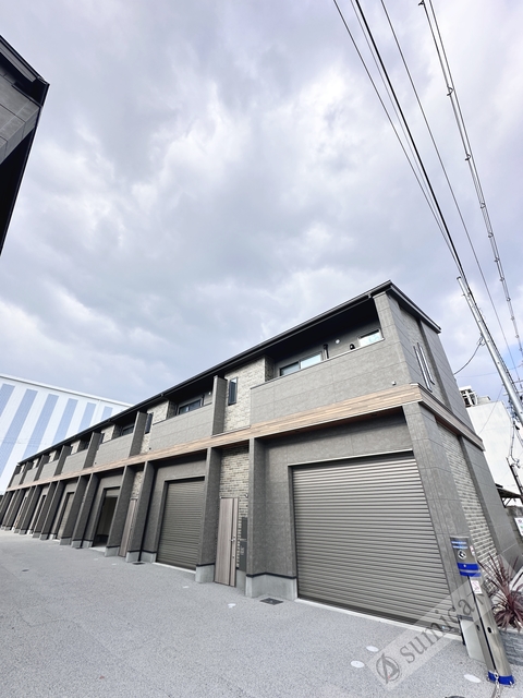建物外観　人気メーカーのガレージハウス♪