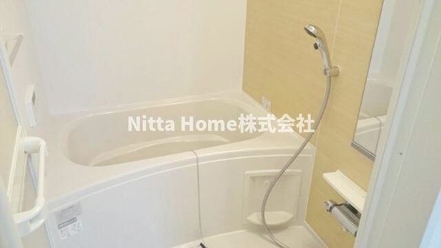 バス・シャワールーム　追い炊き機能・浴室乾燥機も設置済み♪