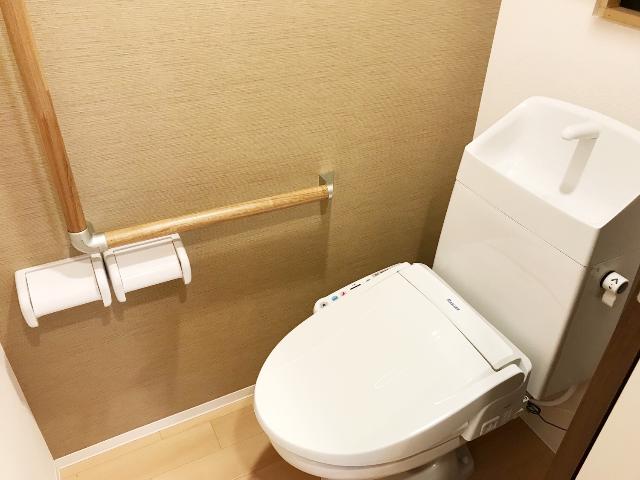 トイレ　シャワー付トイレ