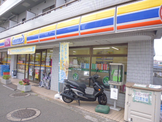 コンビニ　ミニストップ木月新矢上橋店（コンビニ）まで376m