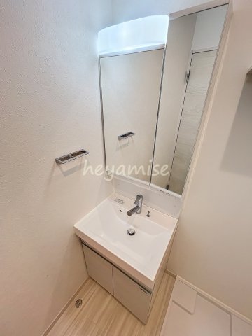 洗面設備　※同系型の写真になります。