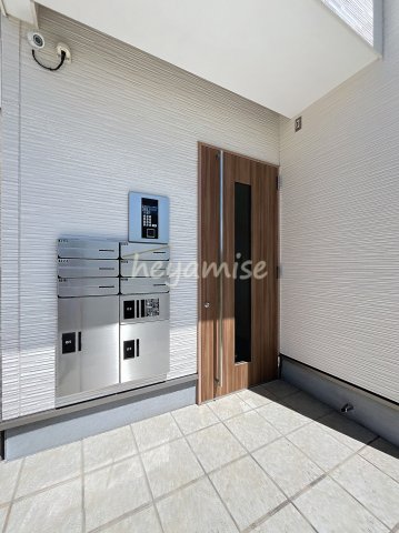 エントランス　※同系型の写真になります。