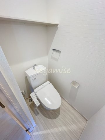 トイレ　※同系型の写真になります。