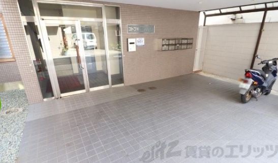 エントランス　駐車場