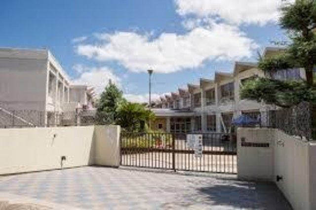 中学校　吹田市立古江台中学校（中学校）まで824m