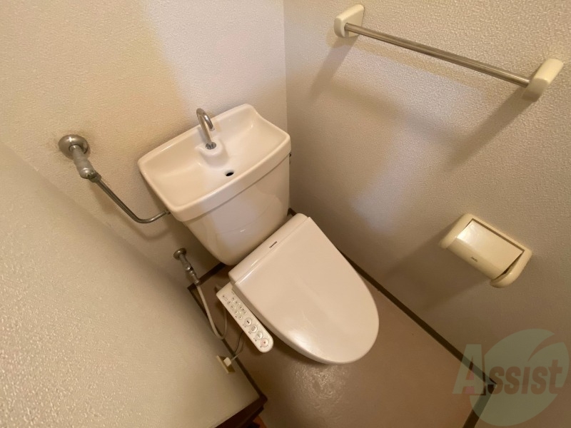 トイレ　ウォシュレット機能がついたトイレです！