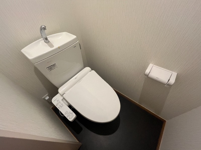 トイレ　※同タイプ別号室のお写真です
