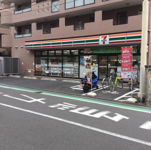 コンビニ　セブンイレブン世田谷玉川2丁目店（コンビニ）まで67m