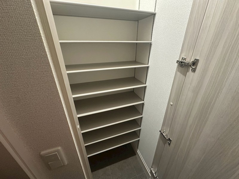 玄関　※同ハウスメーカー施工。参考写真※