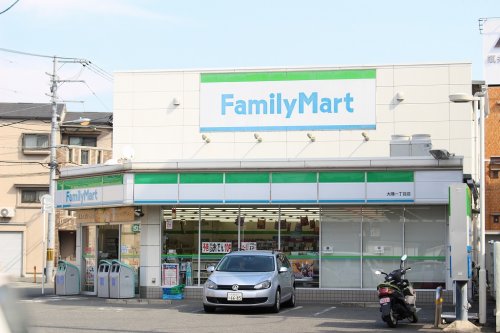 コンビニ　ファミリーマート 東淀川瑞光店（コンビニ）まで322m