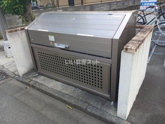 東武伊勢崎線 花崎駅 徒歩6分 2階建 築10年の外観写真