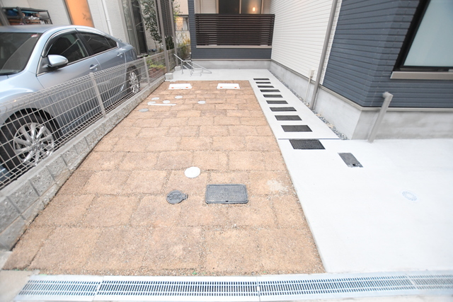 駐車場　駐車場
