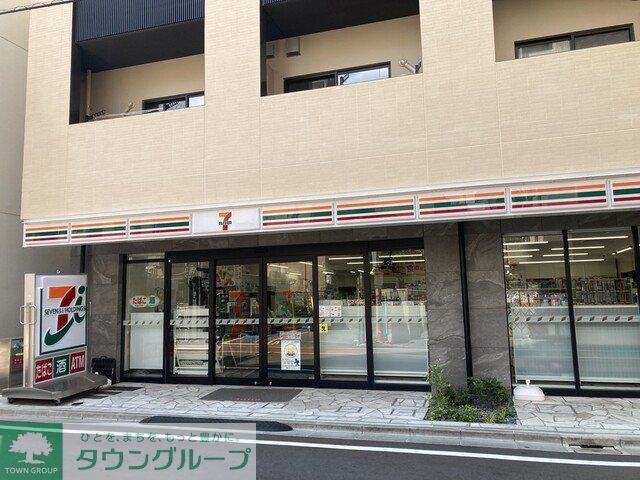 コンビニ　セブンイレブン大田区西蒲田7丁目店（コンビニ）まで1m