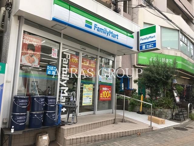 コンビニ　ファミリーマート 白山五丁目店（コンビニ）まで106m