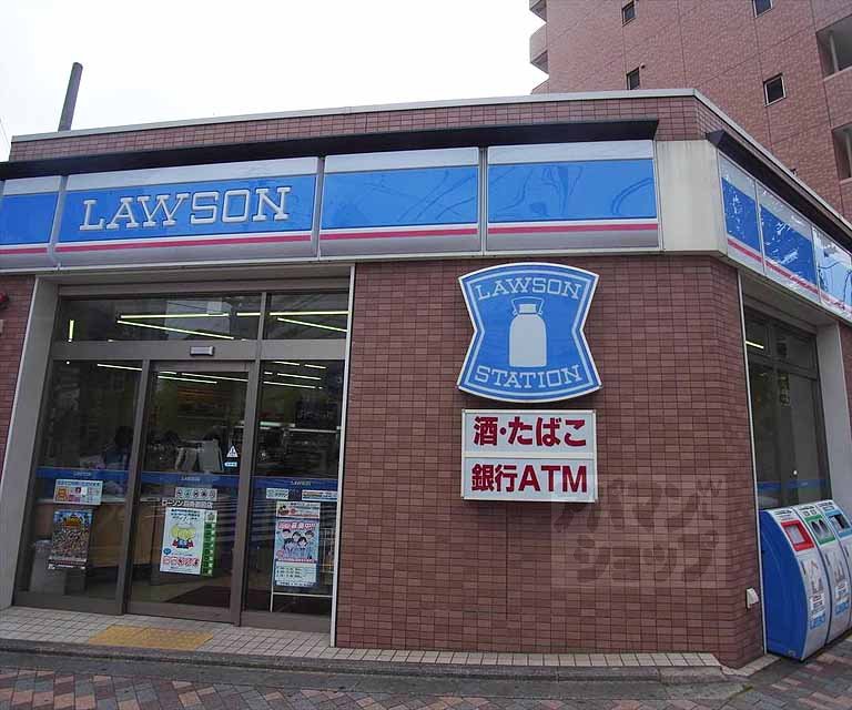 コンビニ　ローソン四条御前店（コンビニ）まで207m