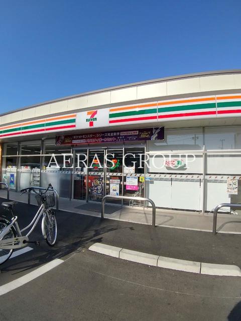 コンビニ　セブン-イレブン 飯能東町店（コンビニ）まで550m