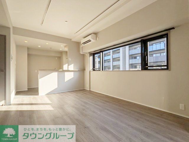 ラチューン文京小石川の居間写真