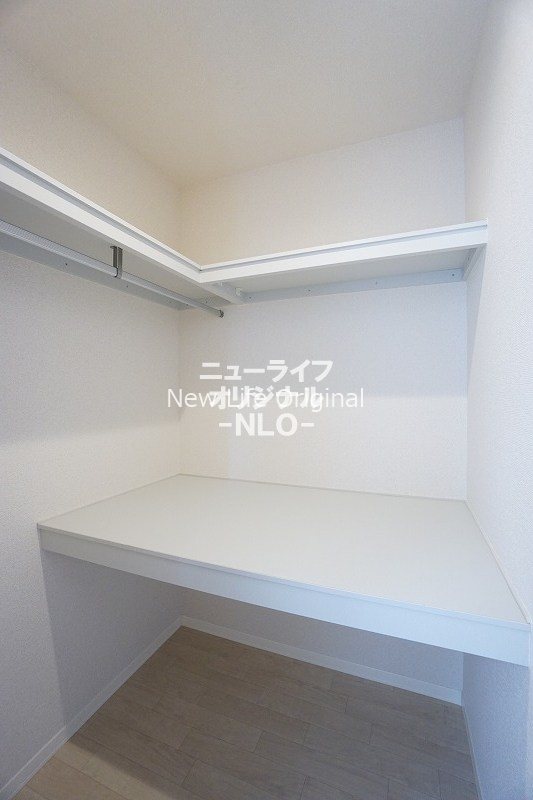 収納　収納ケースもそのまま入れられるウォ―クインクローゼットです☆