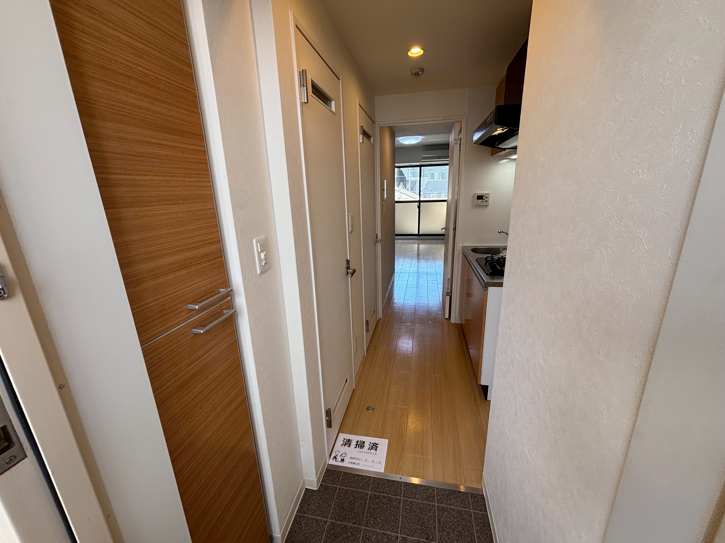 クレスト新今里の玄関写真