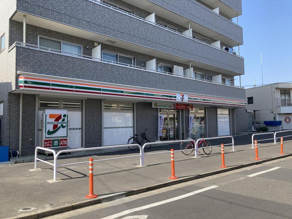 コンビニ　セブンイレブン中野大和町中央通り店（コンビニ）まで370m