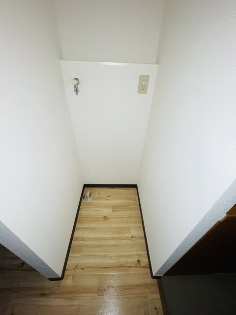 その他　写真は違う号室です。