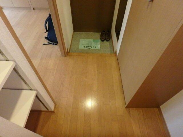 玄関　落ち着いた玄関です